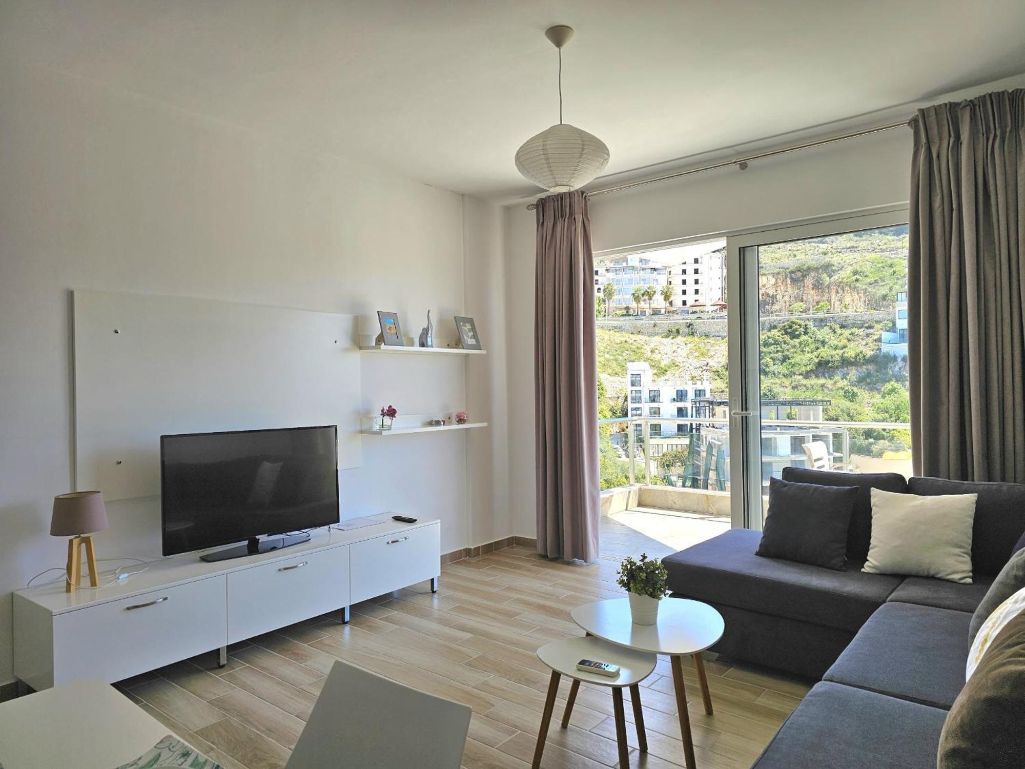 Brand New Sarandë