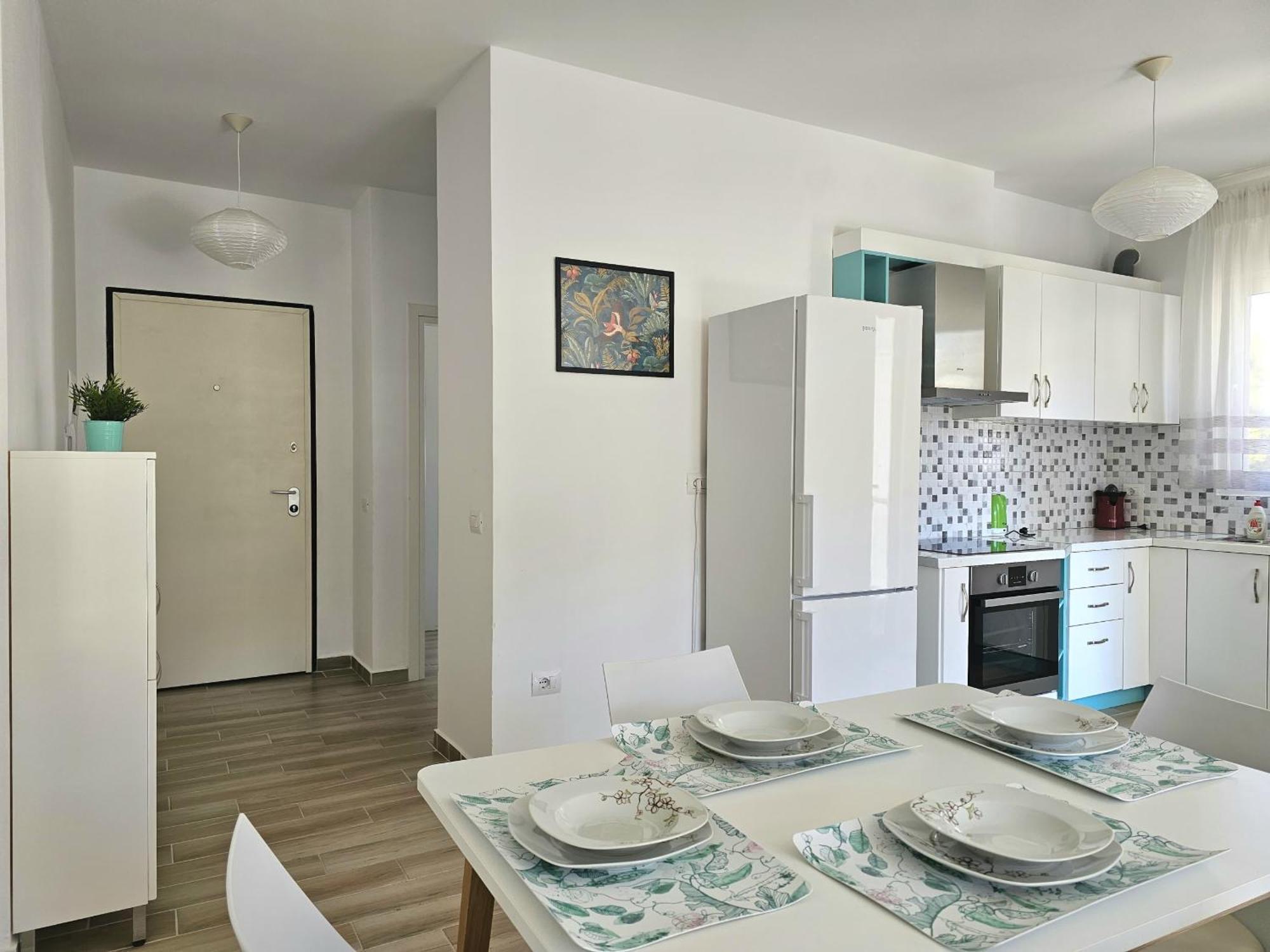 Brand New * Sarande