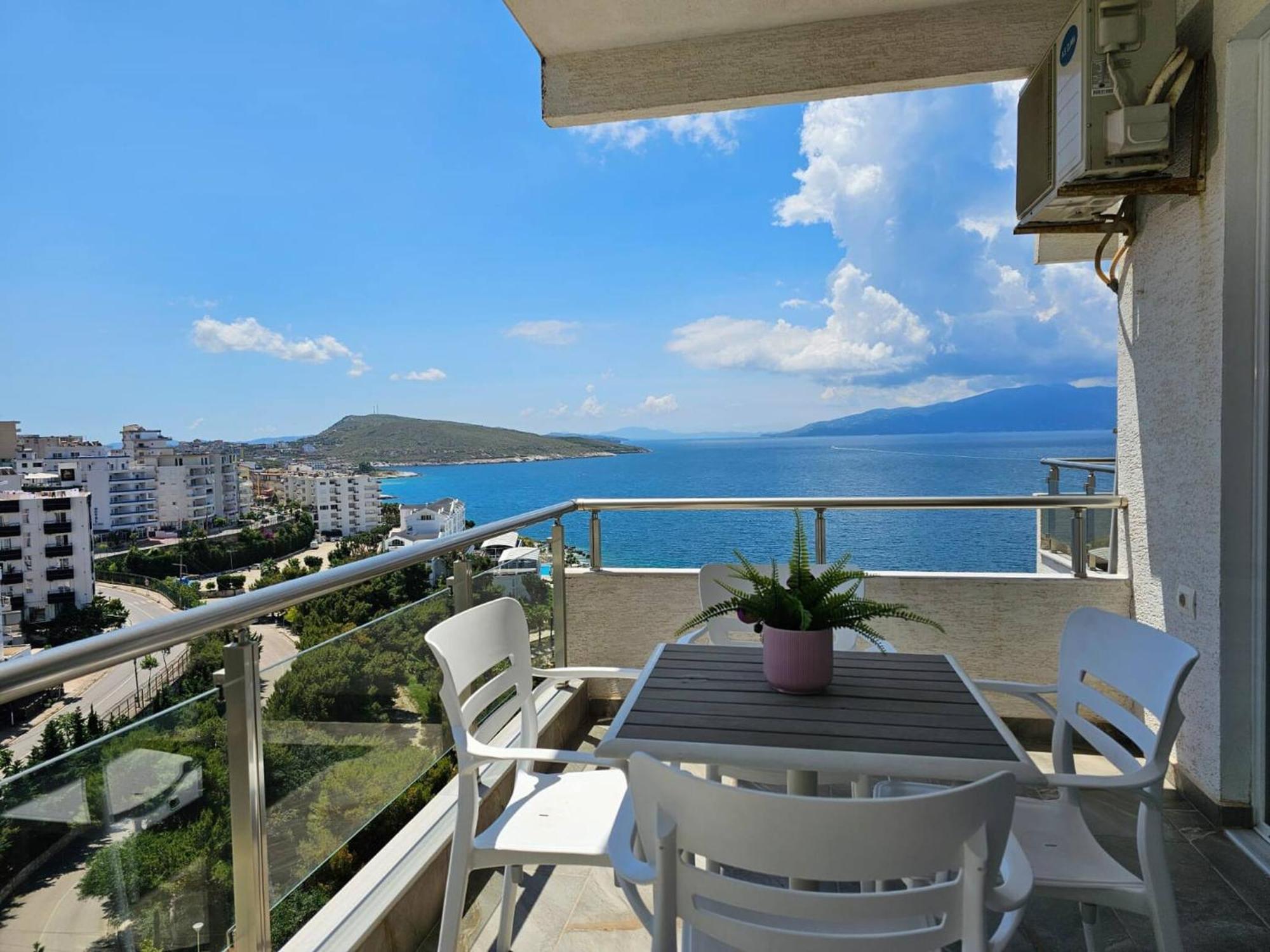 Brand New * Sarandë